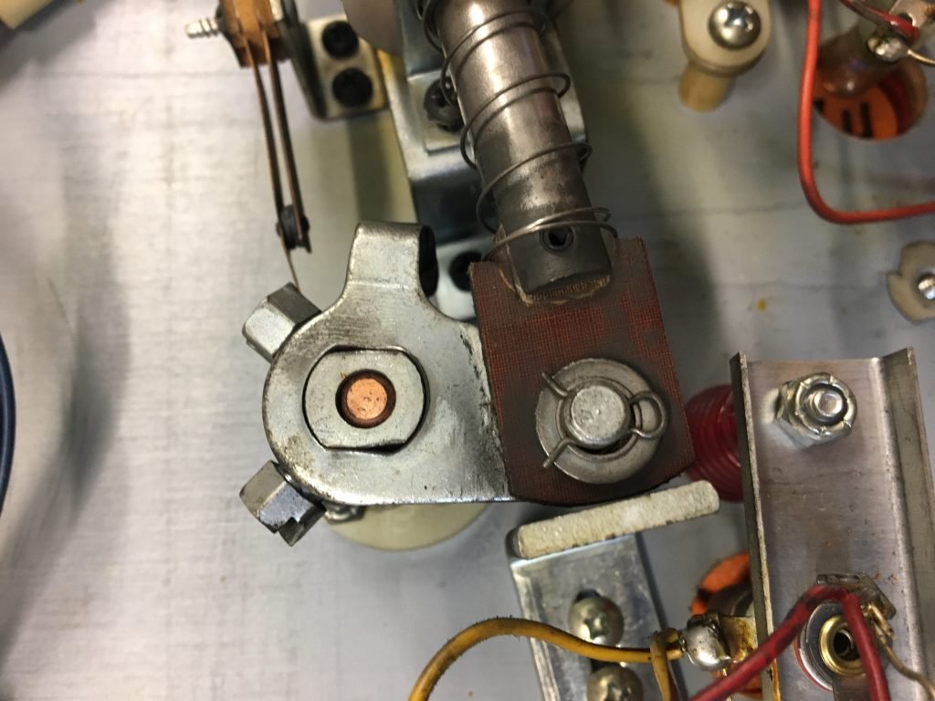 Damaged flipper pawl