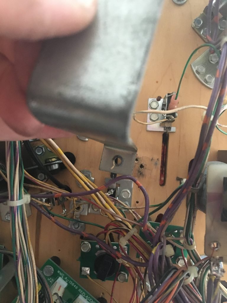 Loose safety bracket