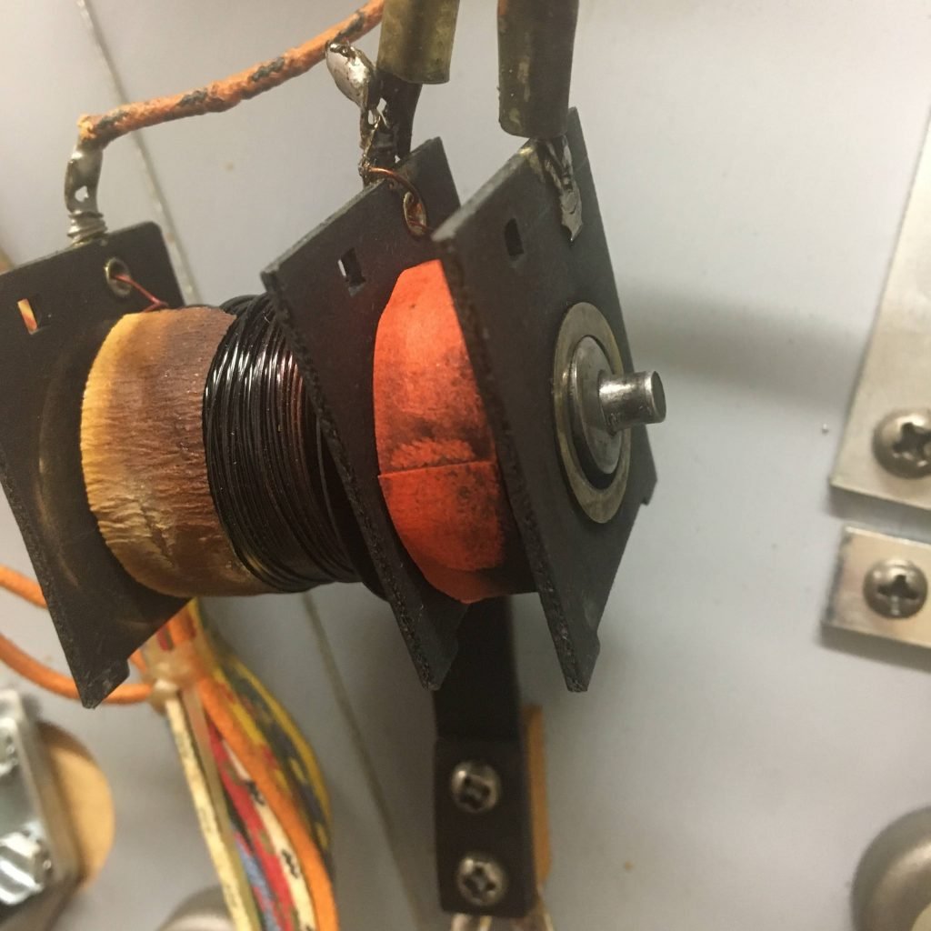 Old flipper coil with coil stop stuck