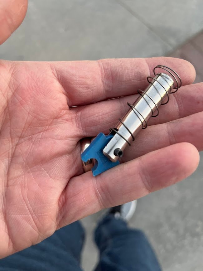 LoTR - Broken Link on Plunger